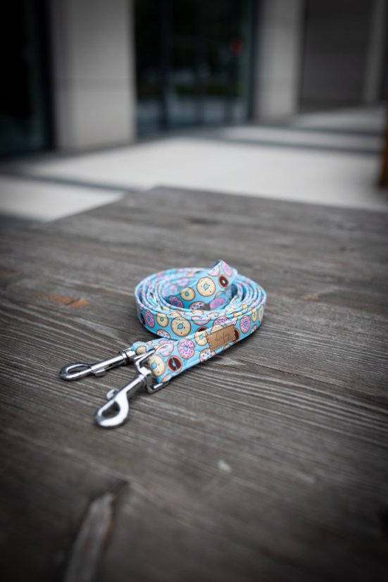 Barvy se mohou lišit v závislosti na nastavení monitoru