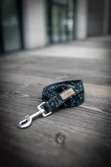 Barvy se mohou lišit v závislosti na nastavení monitoru