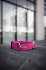 Barvy se mohou lišit v závislosti na nastavení monitoru