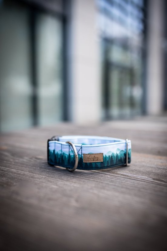 Barvy se mohou lišit v závislosti na nastavení monitoru