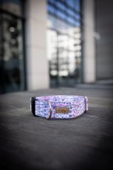 Barvy se mohou lišit v závislosti na nastavení monitoru