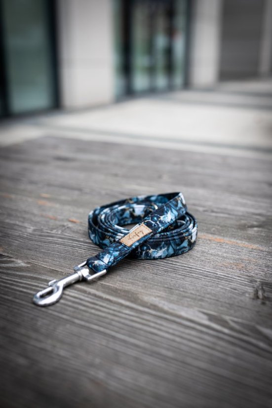 Barvy se mohou lišit v závislosti na nastavení monitoru