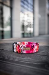 Barvy se mohou lišit v závislosti na nastavení monitoru