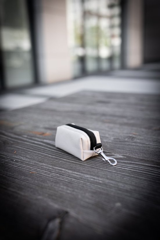 Béžový - bobkovník