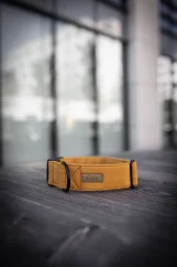 Barvy se mohou lišit v závislosti na nastavení monitoru